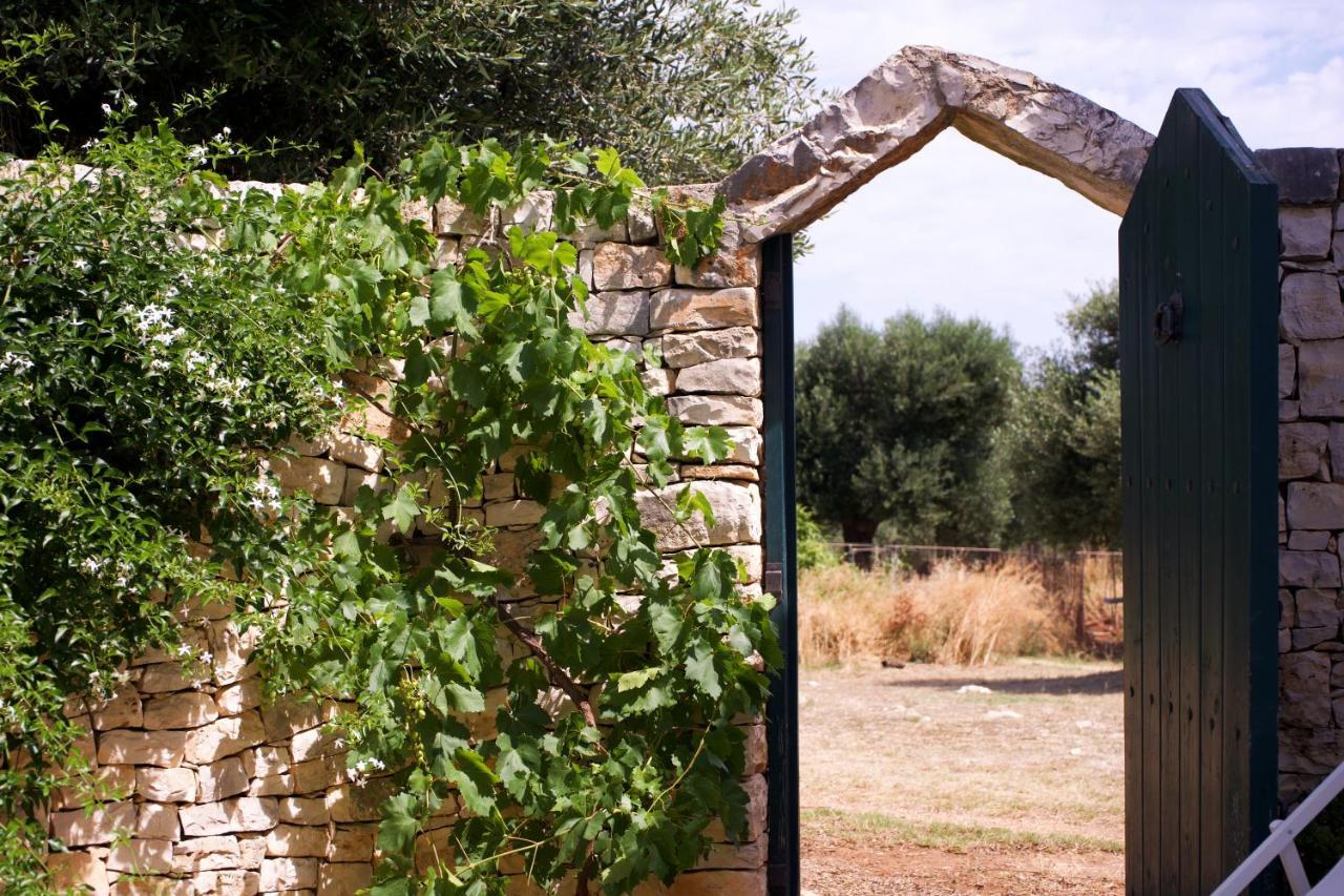 Minicasa nella natura, con piscina a due passi Ostuni Esterno foto